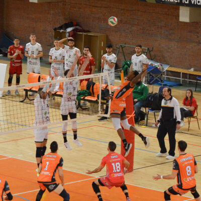 Victoria peleada del Unicaja Costa de Almería ante un combativo Pamesa Teruel Voleibol.
