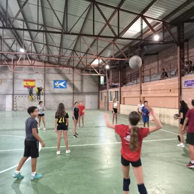 Pamesa Teruel Voleibol ya recorre la provincia con la iniciativa “Pamesa Teruel Voleibol visita tu pueblo”