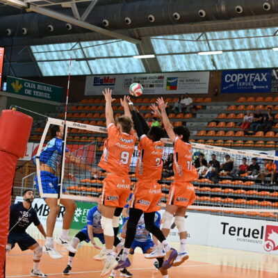 Pamesa Teruel Voleibol vive una gran jornada de convivencia y deja buenas sensaciones ante Grupo Herce Soria.